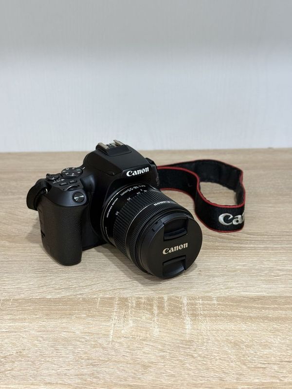 Знркальная камера Canon EOS 250D kit 18-55