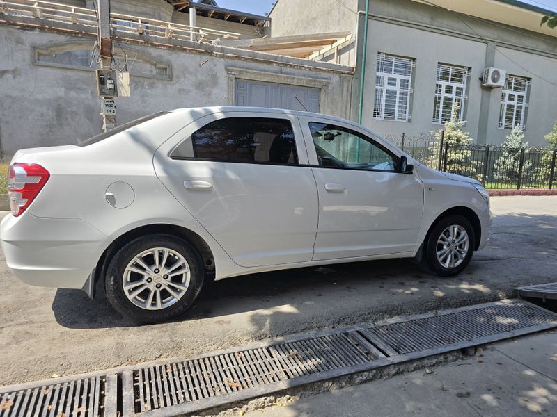 Cobalt avtomat sotiladi yaxshi xolatda Cobalt avtomat sotiladi yaxshi xolatda