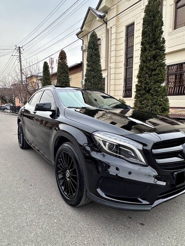 Mercedes Benz GLA200 Toza