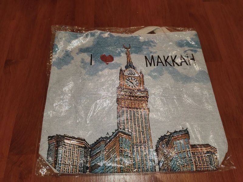 Срочно продам новый оригинал женская сумка MAKKAH Срочно продам новый оригинал женская сумка MAKKAH
