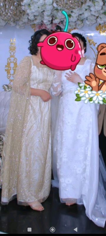yangi alo holatdagi kelin sarpo milliy koʻylaklarni sotaman yangi alo holatdagi kelin sarpo milliy koʻylaklarni sotaman