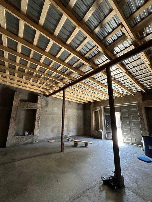 Домбробад ор строительный базар 75м² 1этаж 1хона с охраной Юр адреса