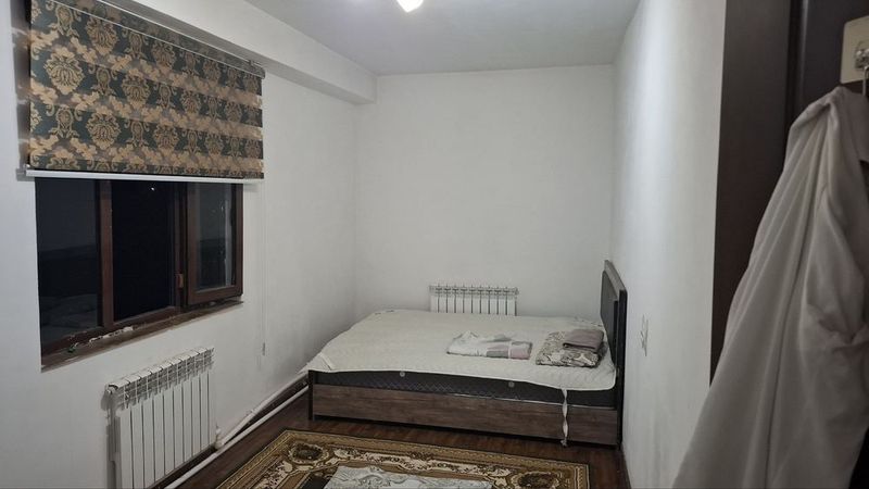2 xonalik kvartiraga sherik kerak 3 kishi