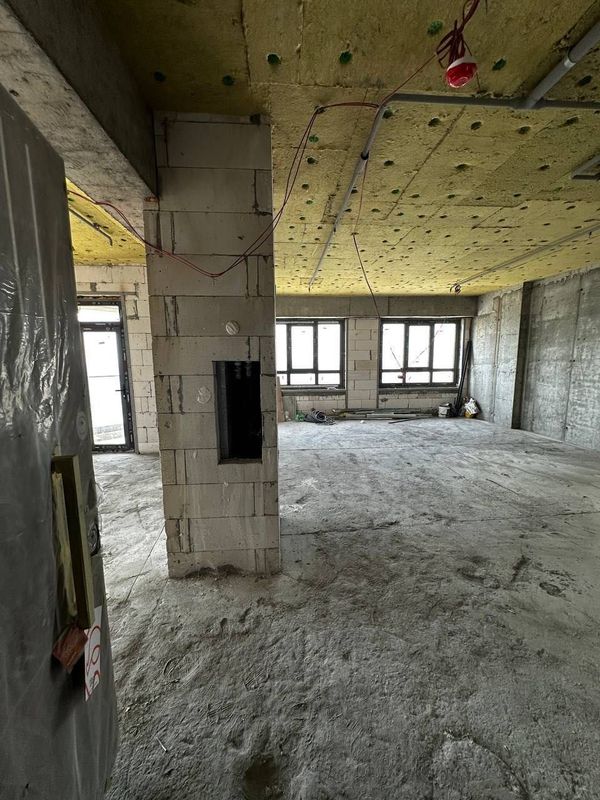 Akay City Продается 3 комнатная коробка Дархан К.Ниязова Akay City Продается 3 комнатная коробка Дархан К.Ниязова