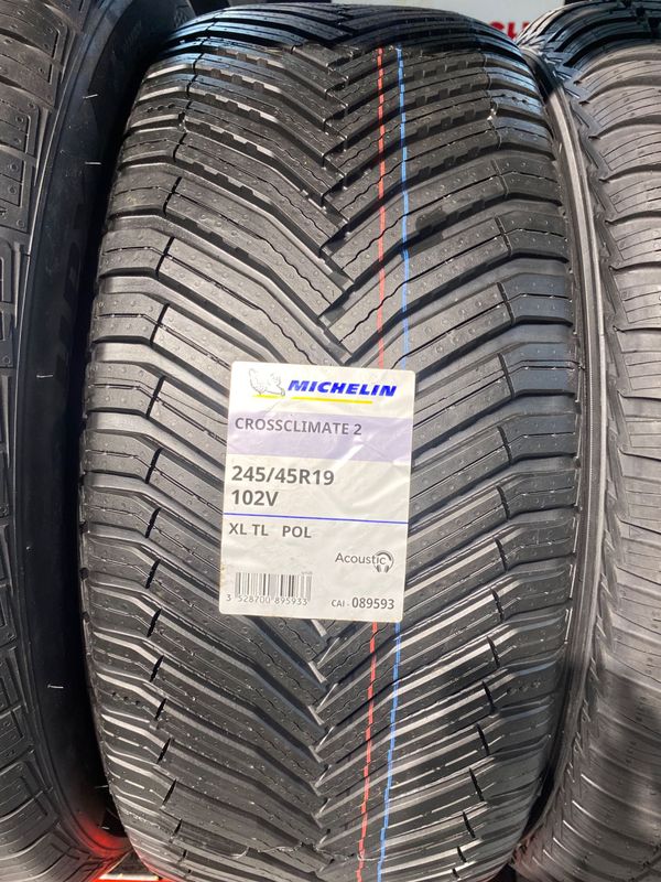Michelin CrossClimate 2 245/45R19 Acoustic Michelin CrossClimate 2 245/45R19 Acoustic