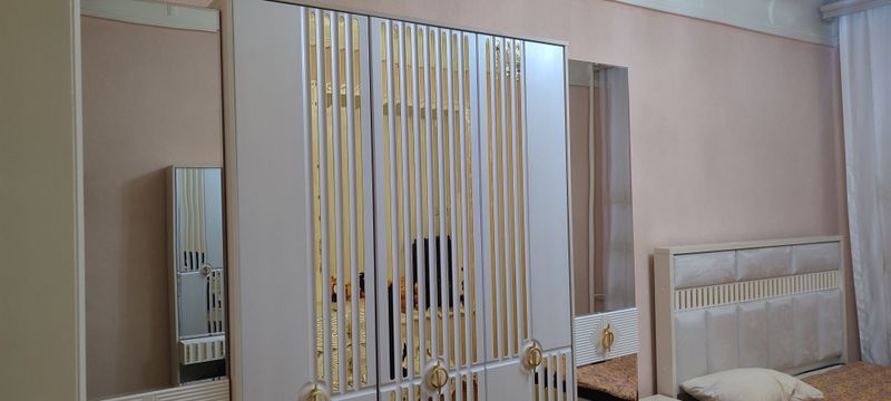 Мебель спальный почти как новый