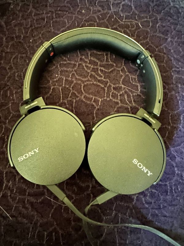 Наушники SONY MDR-XB550