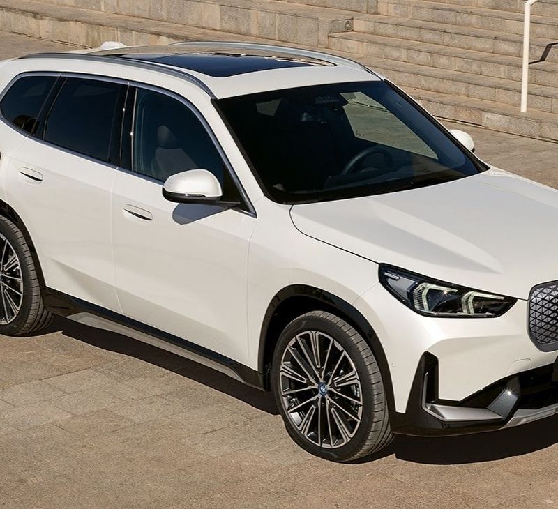 Срочно продам BMW iX1 40000$ Крутая машина . Срочно продам BMW iX1 40000$ Крутая машина .