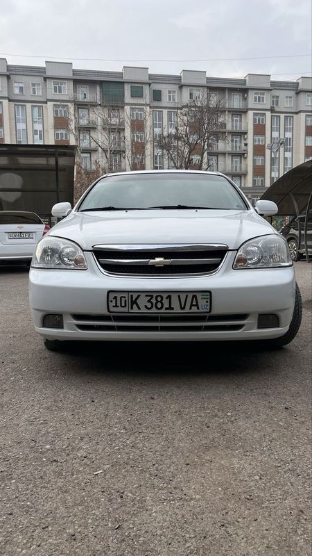 Chevrolet Lacetti 1.8 A/T 2011 sotiladi