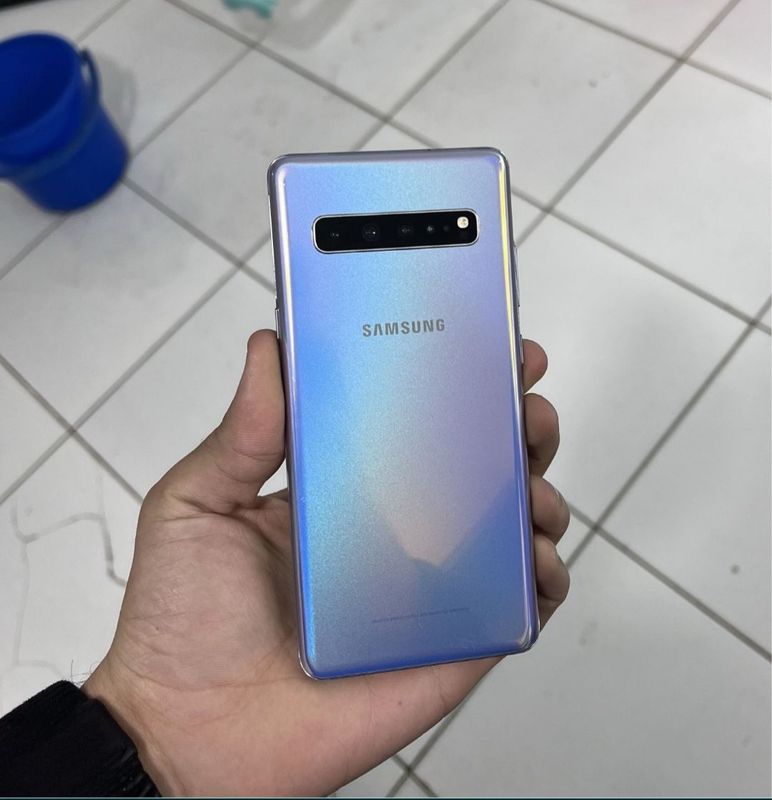 Samsung S10 5g.8/512 gb Samsung S10 5g.8/512 gb