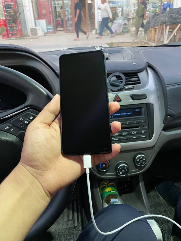 Redmi not 12 pro ideal holatda Redmi not 12 pro ideal holatda