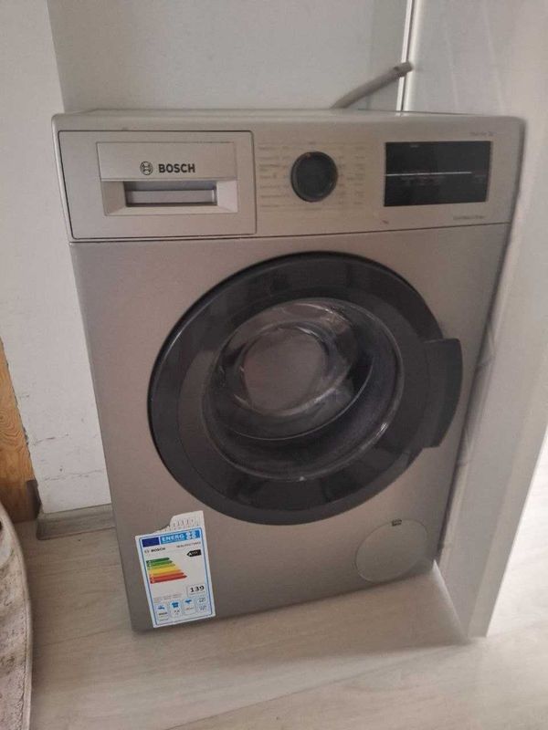 Продаётся б/у стиральная машина Bosch. Продаётся б/у стиральная машина Bosch.