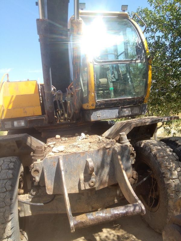 Ekskavator samsung sirochna sotiladi Ekskavator samsung sirochna sotiladi