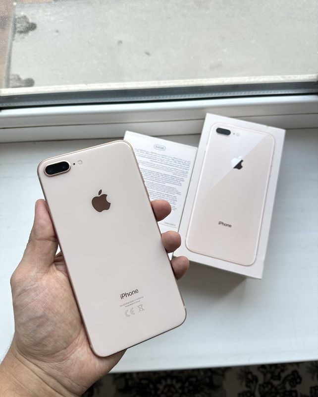 iPhone 8 Plus 64GB Gold