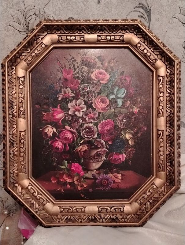 Шикарная, большая картина в красивом багете. Шикарная, большая картина в красивом багете.