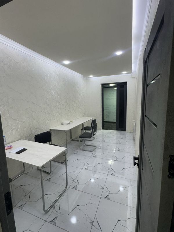 Ofis arendaga beriladi 1 chi liniya Ofis arendaga beriladi 1 chi liniya