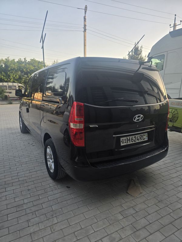 Starex hyundai 2011 yil Starex hyundai 2011 yil