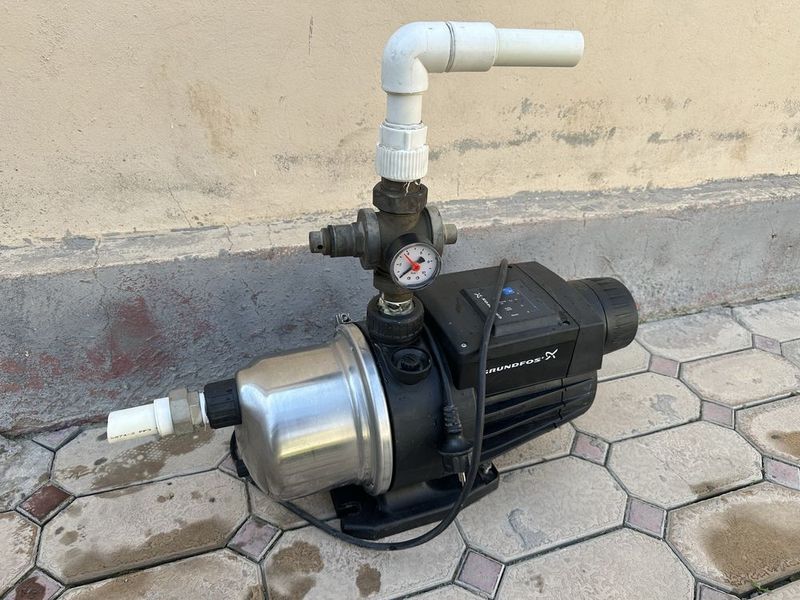 Grundfos mq 3-35 B водяной насос Grundfos mq 3-35 B водяной насос
