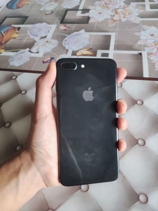 Iphone 8 plus holati zor