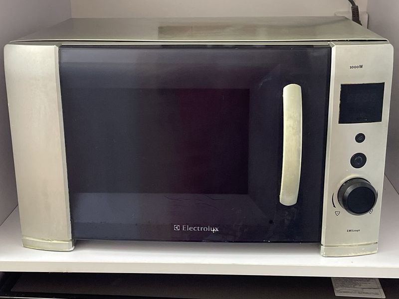 Микроволновая печь Electrolux Микроволновая печь Electrolux