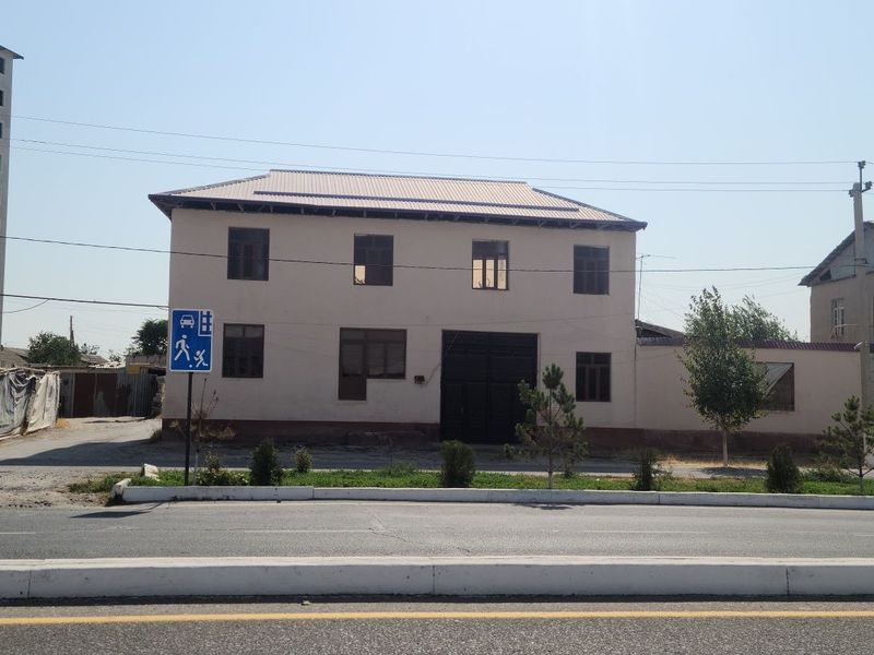 navoiy shahridan turar joy hovli sotiladi