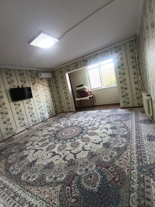 Qizlar uchun sheriklikka kvartira Qizlar uchun sheriklikka kvartira