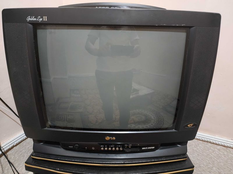 Телевизор LG Golden Eye II Телевизор LG Golden Eye II