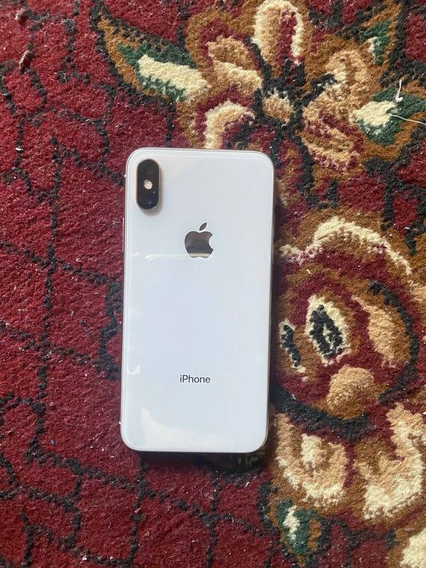 Iphone X pul zaril sotilvotti narxini kelishamiz