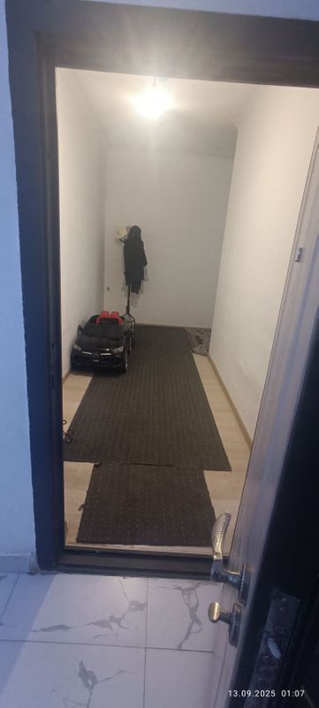 Yangi dom 16 etaj domi 9 etajida 2 xonali uy sotiladi