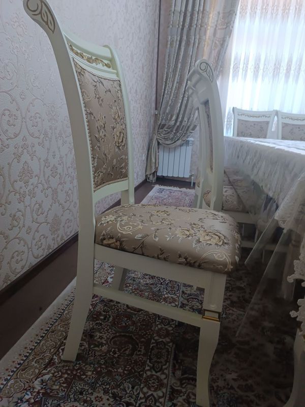 Стол стул бу в харошим состояние Стол стул бу в харошим состояние