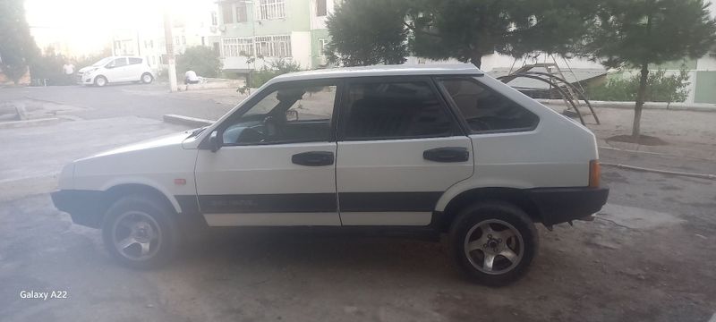 Vaz 09 moshinasi