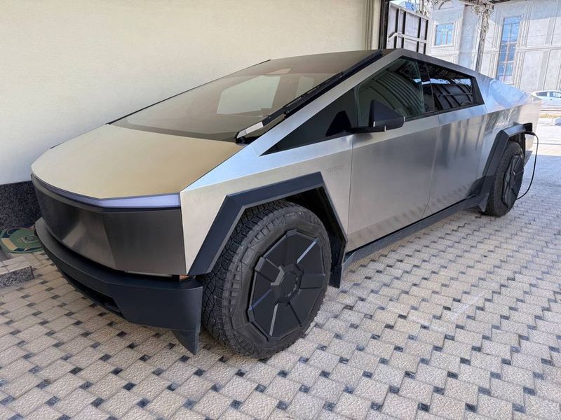 Tesla Cybertruck Foundation Tesla Cybertruck Foundation