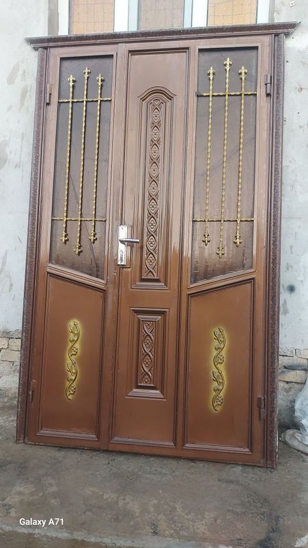 Темир эшик доставка ичинда
