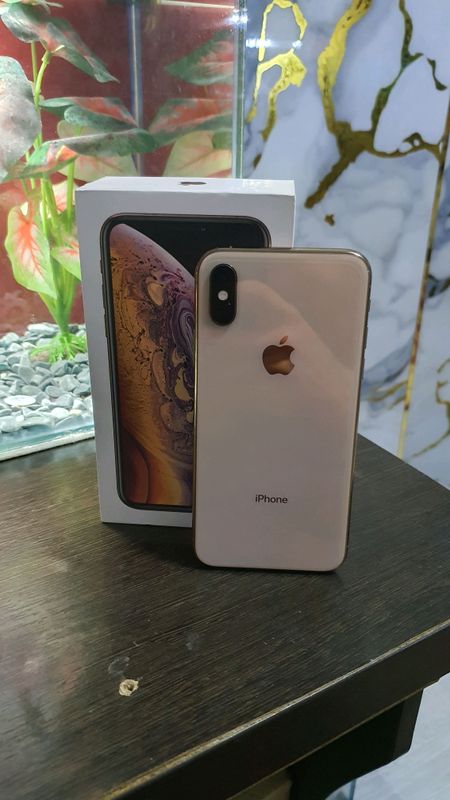 ayfon xs holati yaxshi obmen se 2020