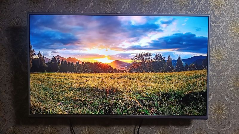 Телевизор LG 44. Телевизор LG 44.