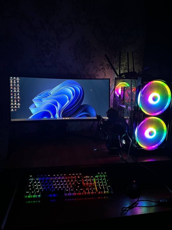 Продам игровой компьютер Продам игровой компьютер