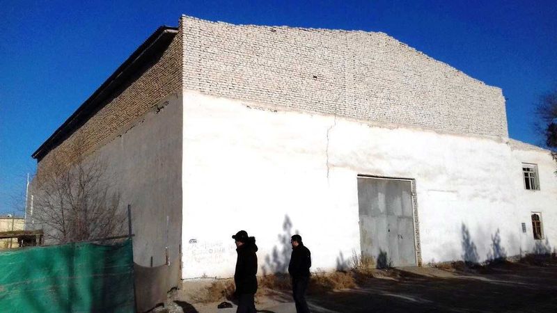 Urganch tumanida noturar bino bolib tolash sharti bilan sotiladi Urganch tumanida noturar bino bolib tolash sharti bilan sotiladi