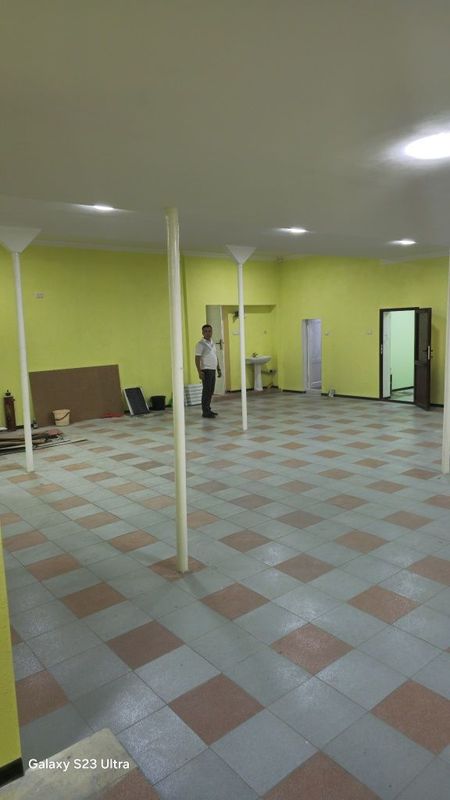Guliston tumani 4- Mikro rayonda ishlab turga naturar bino sotiladi Guliston tumani 4- Mikro rayonda ishlab turga naturar bino sotiladi