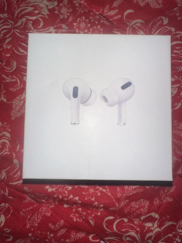 AIRPODS PRO наушники для айфона AIRPODS PRO наушники для айфона