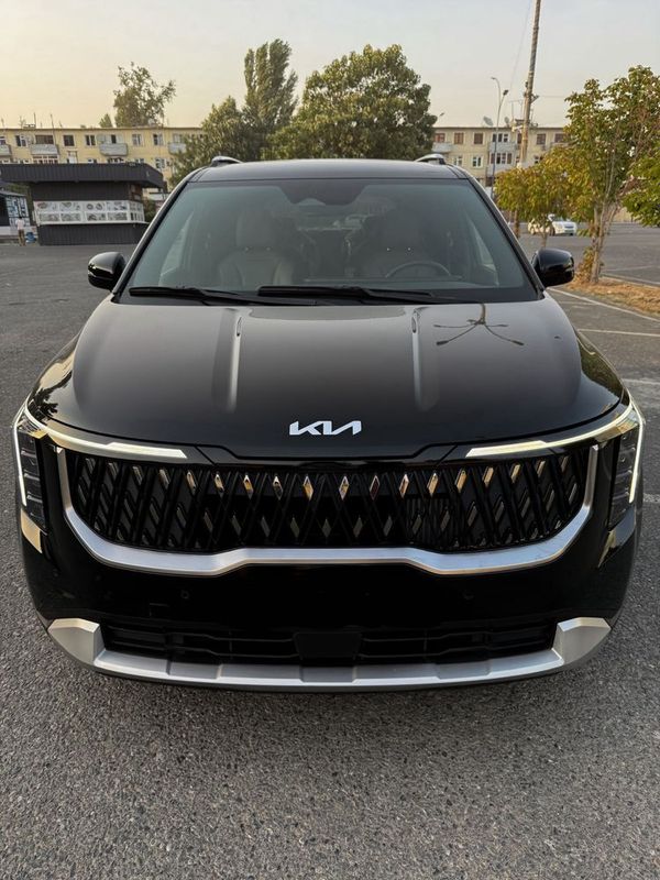 Kia carnival 2024 qora Kia carnival 2024 qora