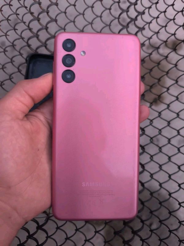 telfon sotiladi telfon sotiladi