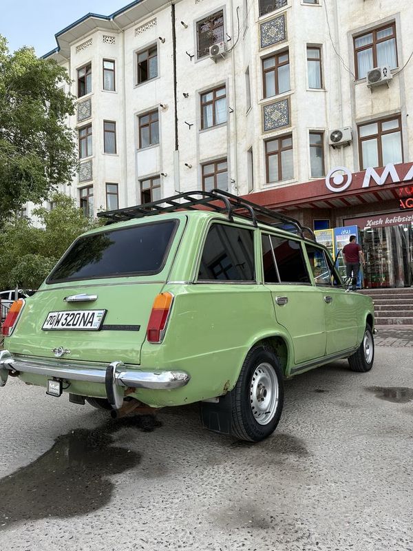 Ваз 2102 сотилади