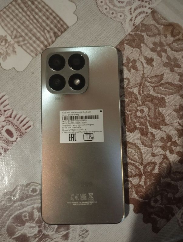 Honor 8 a б/у коробка документы есть Honor 8 a б/у коробка документы есть