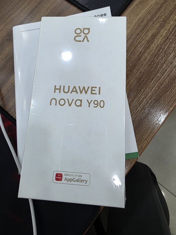Huawei Nova Y90. Huawei Nova Y90.