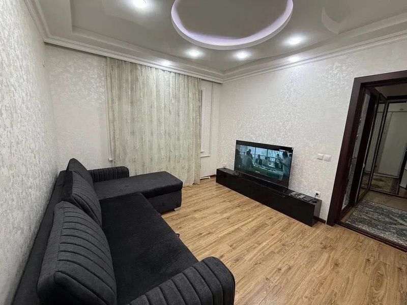 Сзади Новза мечеть! Сдам 3ком на первом этаже с хорошим ремонтом