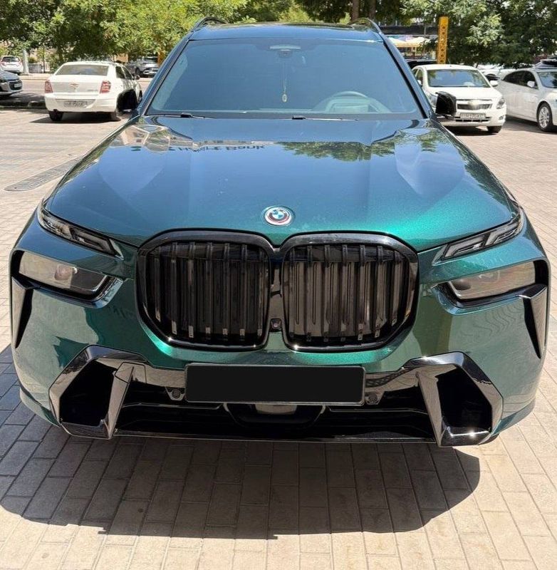 BMW X7 Drive 50i 2020 год BMW X7 Drive 50i 2020 год