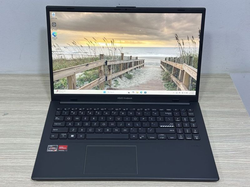 Asus vivobook 15 ryzen 7520u ddr5 16gb nvme 512gb ideal xolati Asus vivobook 15 ryzen 7520u ddr5 16gb nvme 512gb ideal xolati