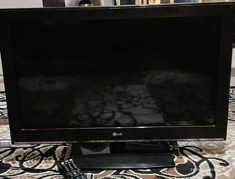 Телевизор LG 32"