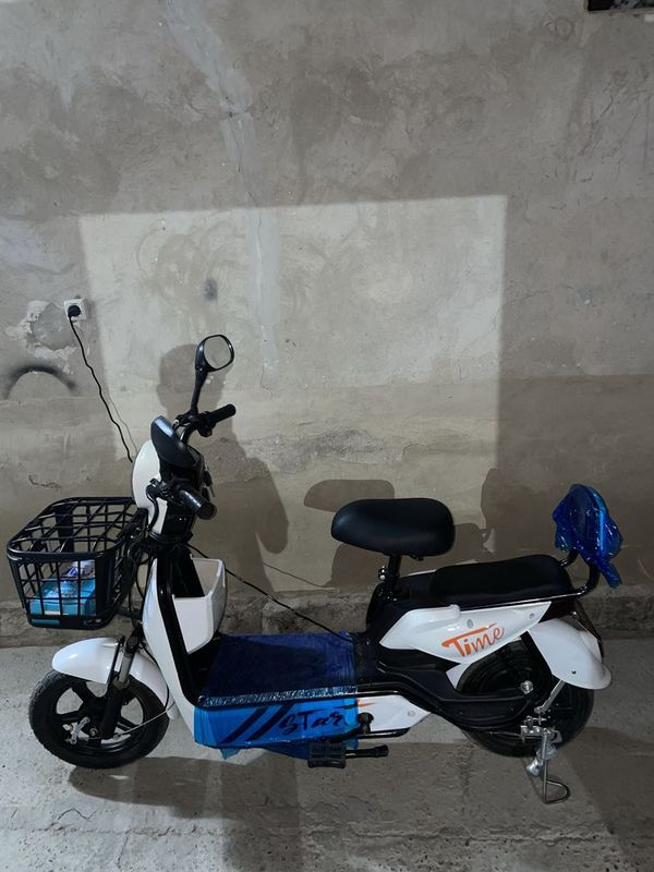 Elektro skuter yangi xali yurimagan Elektro skuter yangi xali yurimagan