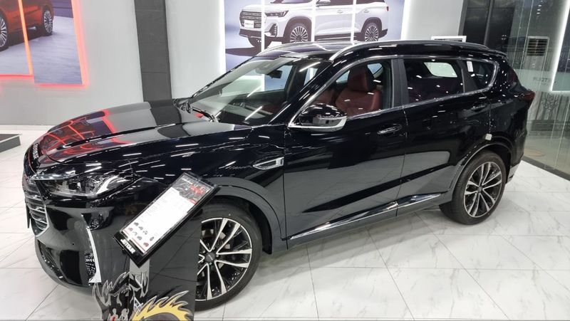 Jetour x70 plus sotiladi Jetour x70 plus sotiladi